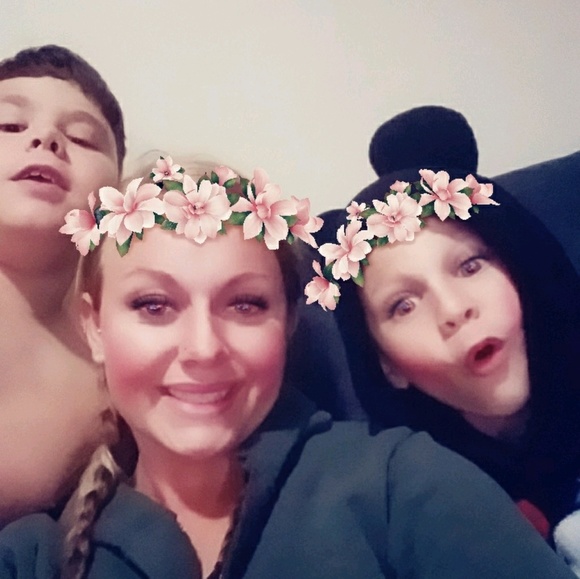 Meet your Posher, Andrea - Picture 1 of 1